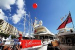 pub-ballon-geant-edmiston-yatch-port
