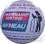 pub-ballon-geant-janneau-fenetre