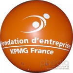 pub-ballon-geant-kpmg