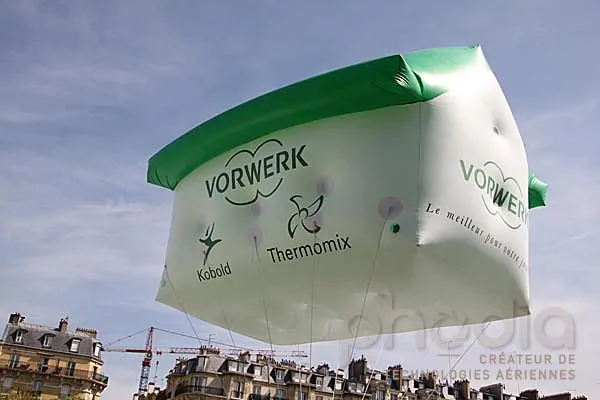 PLV hélium en forme de maison gonflable pour vorwerk
