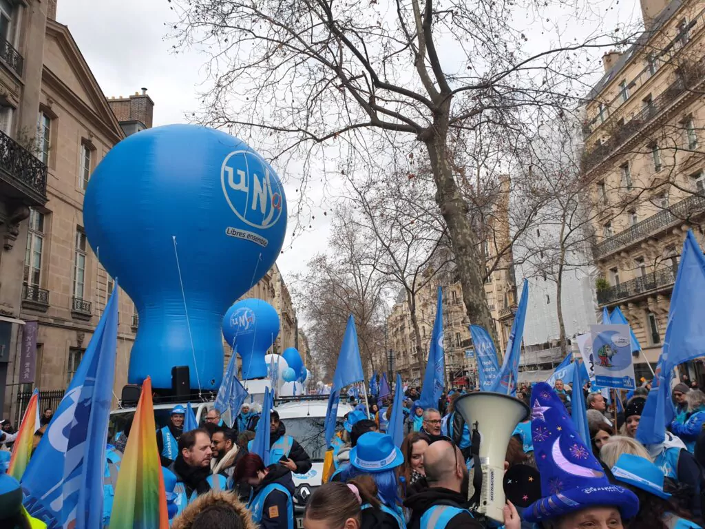 syndicat UNSA, manifestation, retraite, Montgolfière publicitaire, Ballon, Manifestation contre la retraite à 64 ans