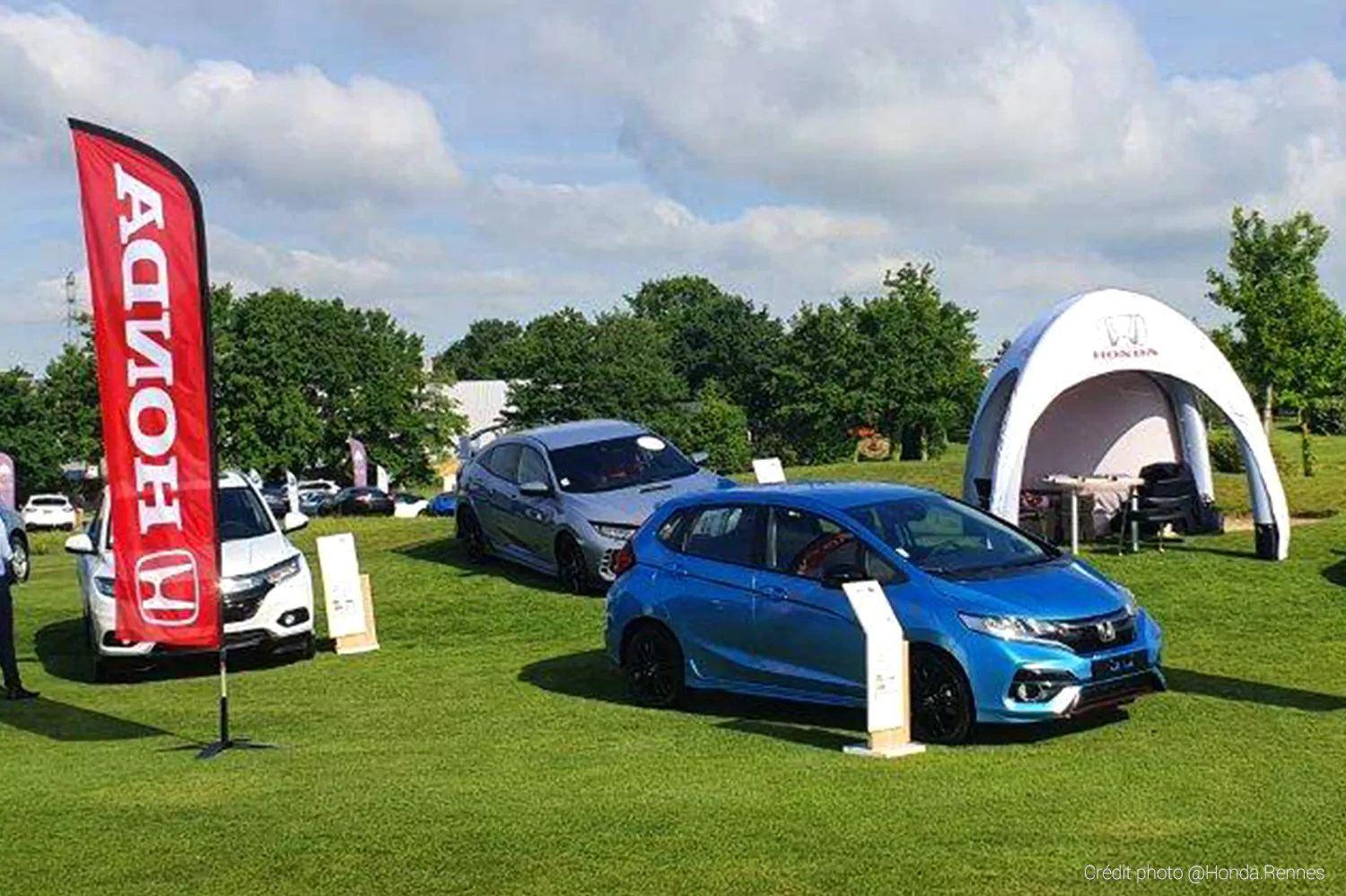 tente gonflable, drapeau honda autoshow golf cap malo 2019