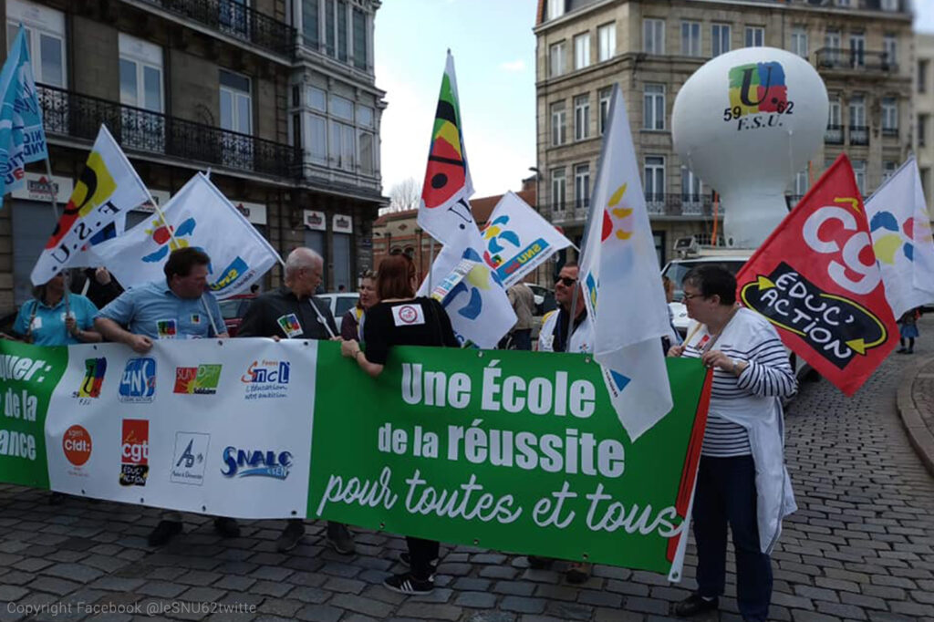 Montgolfière Manifestation contre projet loi l’école de la confiance - 30 mars 2019 à Lille, blanche