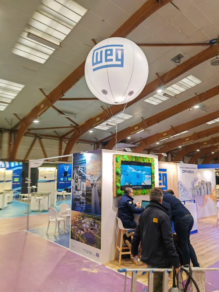 ballon h&eacute;lium carrefour de l'eau