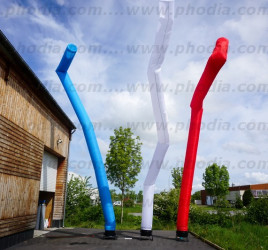 sky tube géant, bleu blanc rouge au couleur de la france. 10m de hauteur