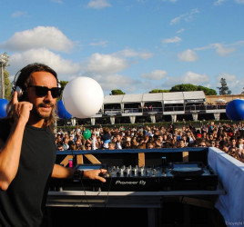 ballon à lancer dans la foule pour un concert de Bob Sinclar
