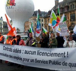 manifestation loi travail décembre 2017 à Lille avec une montgolfière de 3m