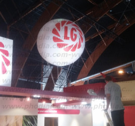 Ballon hélium publicitaire LG pour la société Limagrain au Space Rennes 2014