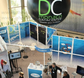 ballon g&eacute;ant noir publicitaire pour une data center &agrave; Monaco