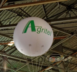 Publicité sur stand Agritel, salon international de l'agriculture 2013 ballon hélium