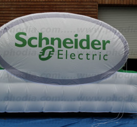 panneau signalétique schneider electric structure gonflable auto ventilee